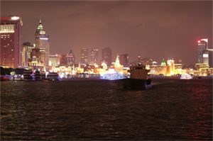 ＊＊In a foreign land, Shanghai, leaving behind fatigue＊＊